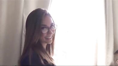 Брат заметил голую старшую сестру и выебал по родственному