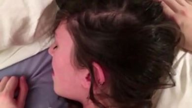 Мамашка с помощью минета и секса догги-стайл учит сыночка ебаться